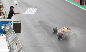 Verstappen vượt khó, tiến sát ngôi vô địch F1 2024