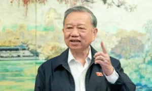 'Phát triển là phải để người dân sống vui, không lo hết tiền hay ốm đau'